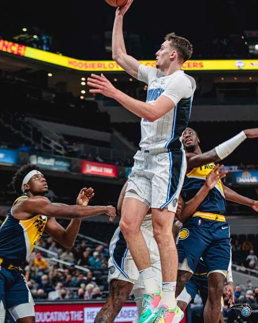 赛事采用标 赛事采用标